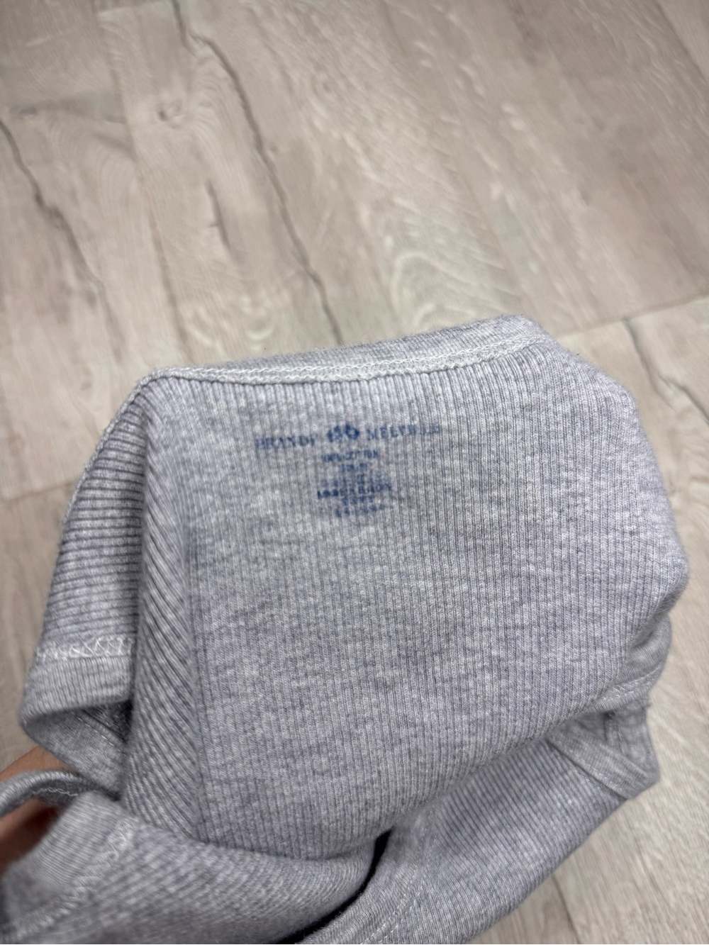 Brandy Melville Ribbed Tank Top - Women - Picture 3 of 3